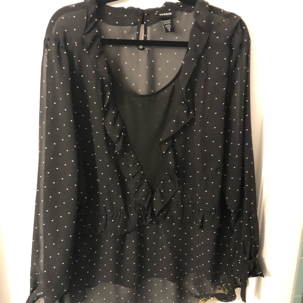 Torrid Size 3 black and white polka dot blouse